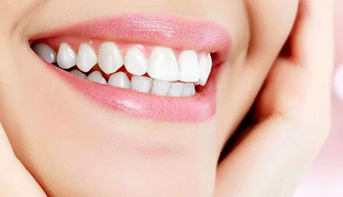 ۵خوراکی‌ که دندان‌هایتان را به فنا می‌دهد