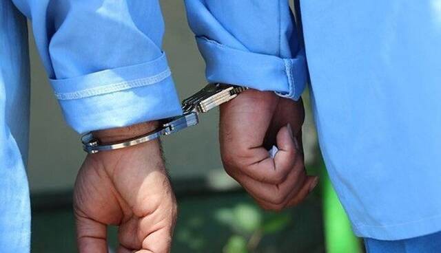 پیــراهــن و عطر شـاکی دست سارق را رو کرد