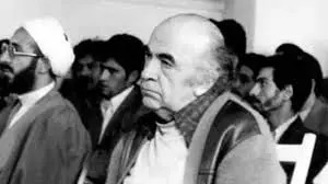 جزئیات تسلیم هویدا به نیروهای انقلابی/ «نمی‌خواهم قایم شوم»/ او در نخستین مصاحبه مطبوعاتی پس از بازداشت چه گفت؟