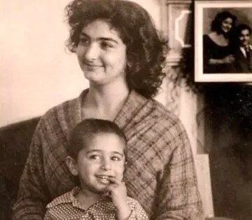 وقتی مردم می‌فهمیدند پسر مهوش هستم حیرت می‌کردند، بعضی‌ها هم طعنه می‌زدند