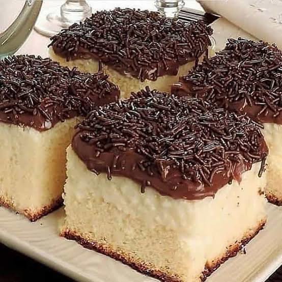 کیک کرمدار بسیار راحت و کاربردی