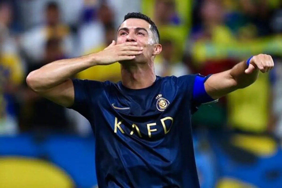 لباس جالب رونالدو در جشن صدرنشینی النصر