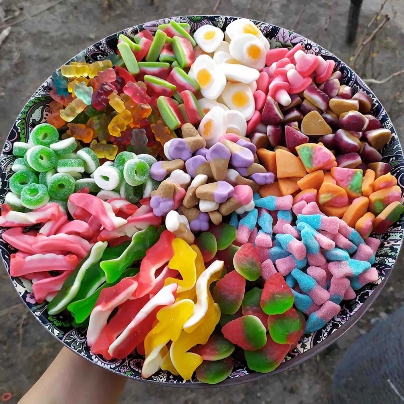 دیگه توی دریای پاستیل غرق شو