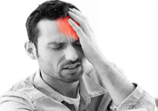 چرا هنگام روزه داری سردرد می‌گیریم؟