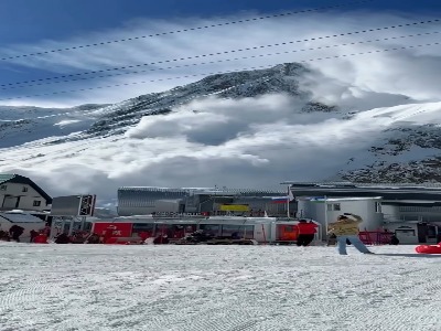 لحظه وقوع بهمن شدید در منطقه البروس روسیه