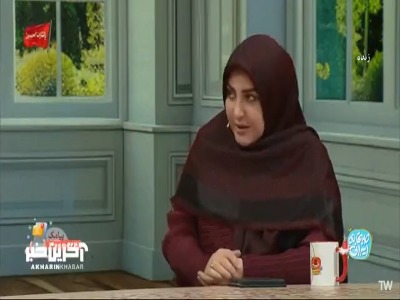 پسرم مدام با یه دختری حرف می‌زنه! راهکار چیه؟