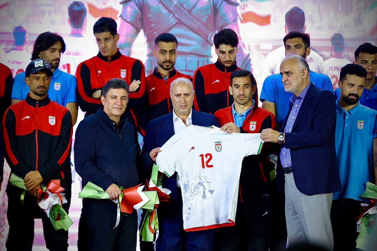 آریا بانو
