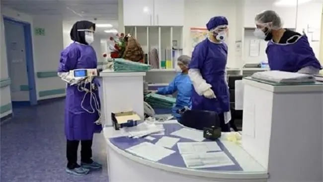تقریبا تمام کادر اتاق عمل یکی از شهرستان ها پرستارنما بودند؛ پرونده در دست بررسی وزارت بهداشت/ ریسک مدیران بیمارستان های خصوصی برای جذب پرستارنماها