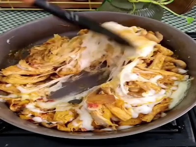 ساندویچ مرغ هم راحته درست کردنش هم خوشمزه س