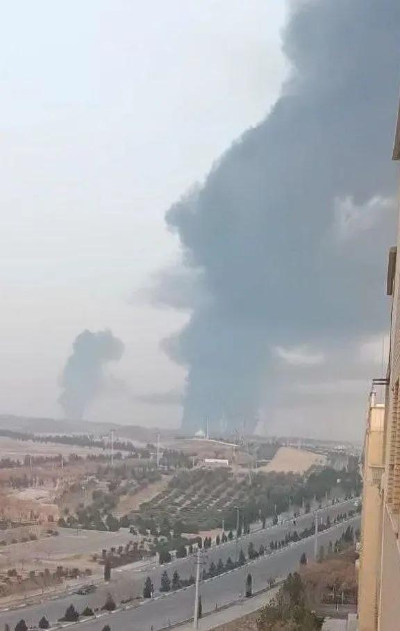 آریا بانو