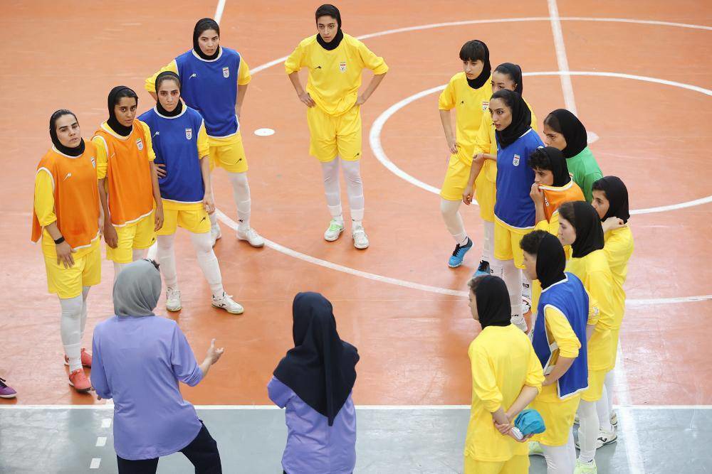 پیگیری تمرینات فنی و تاکتیکی تیم فوتسال بانوان