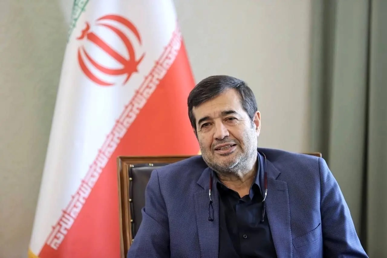 وزیر ورزش: پرچم دیگری جز پرچم ما در ورزشگاه ها باشد، می توانیم بازی را ادامه ندهیم