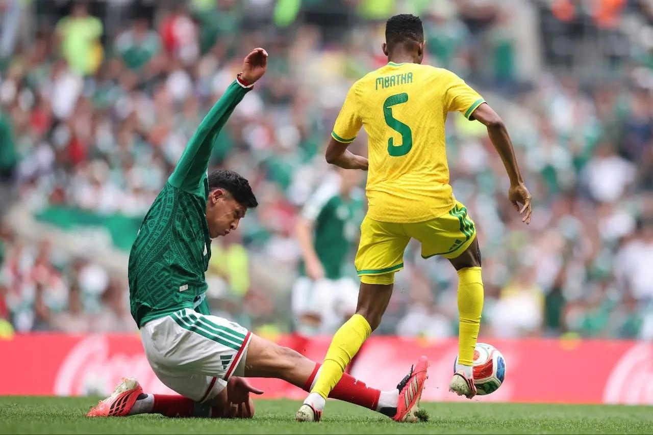 آریا بانو