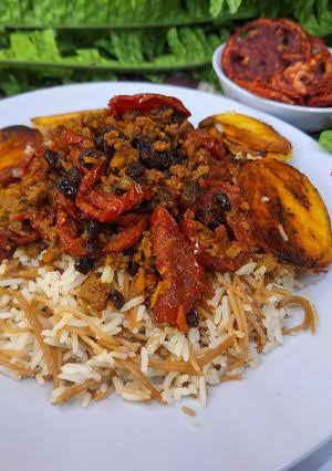 رشته پلو با سس گوشت ، بی نهایت خوشمزه و خوش طعمه