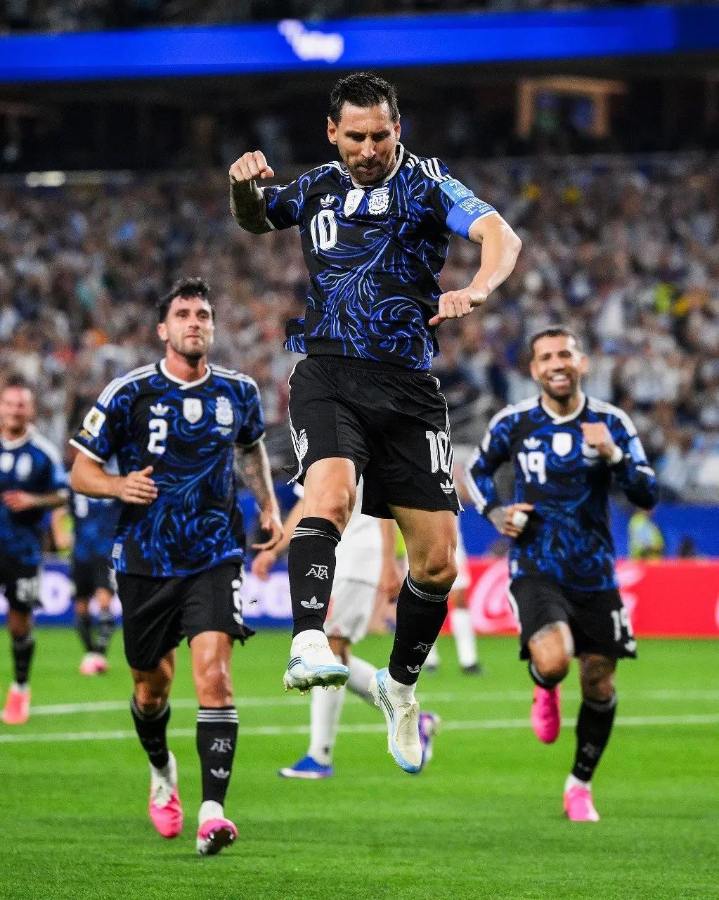 آریا بانو