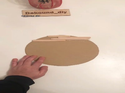 با چوب بستنی یک کاردستی جذاب درست کن