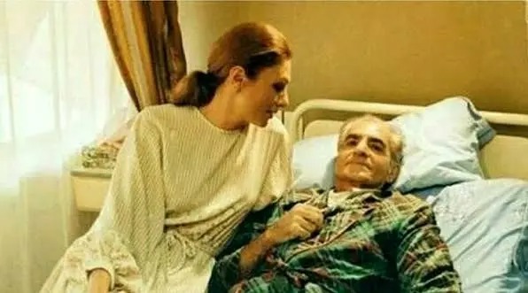 واکنش مقامات وقت جمهوری اسلامی به مرگ محمدرضا پهلوی در پنجم مرداد ۱۳۵۹ چه بود؟