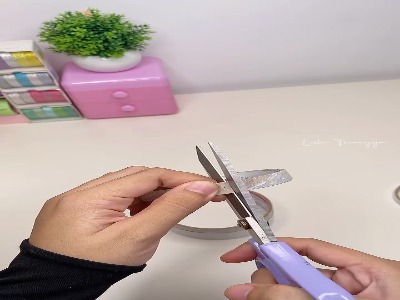 دکوری با چسب کاغذی