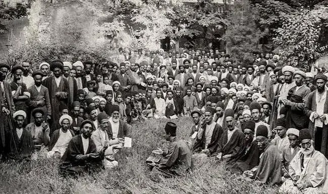 سفر در زمان؛ جشن مشروطه‌خواهان در سفارت انگلستان برای سالروز تولد مظفرالدین‌شاه