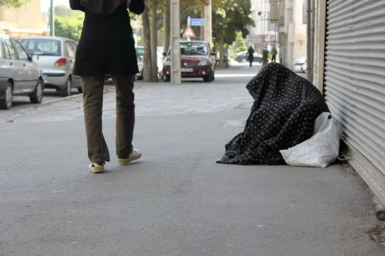 درآمد روزانه این گدا شوکه‌کننده است!