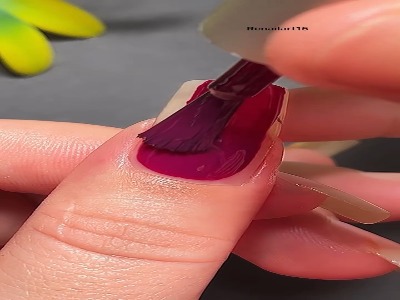 یک طراحی ناخن حرفه ای و جذاب
