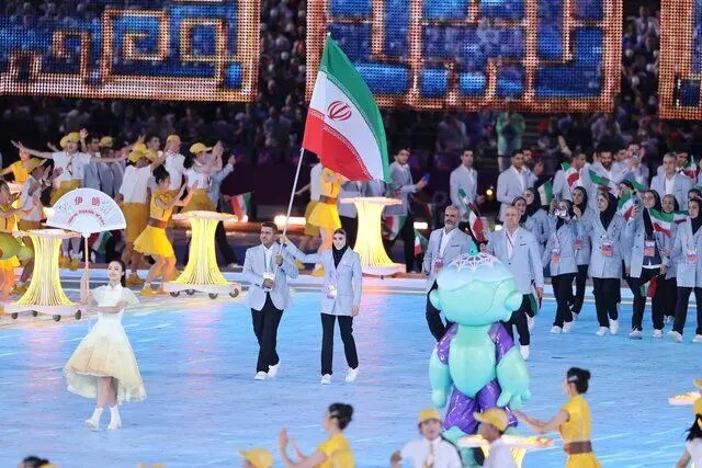 ۱۶ پرچمدار ایران در ادوار بازی‌های آسیایی/ از موحد و سوخته‌سرایی تا علی‌ دایی