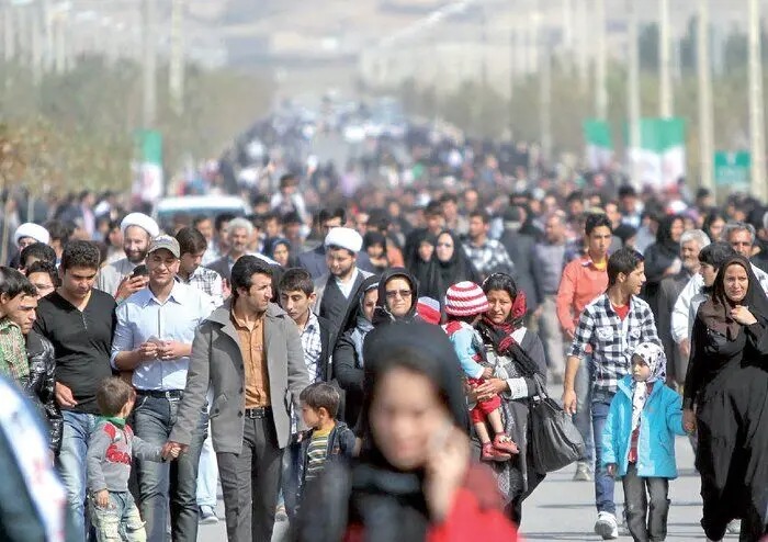 نشانه‌های کاهش جمعیت نیروی کار از سال ۱۴۱۰  خودش را نشان می‌دهد/کاهش باروری واقعی در ایران