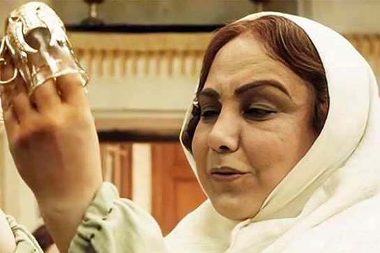 آریا بانو