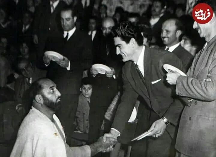 آریا بانو