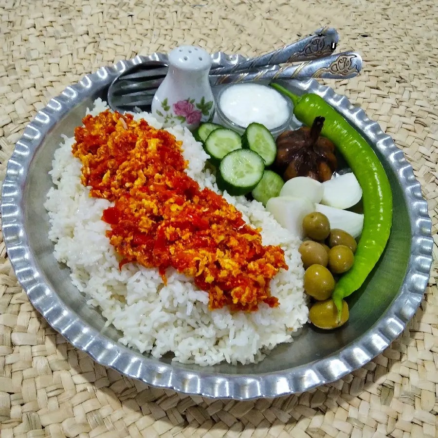 خورشت پامادور؛ غذای محلی گیلان که با کته معرکه می‌شود