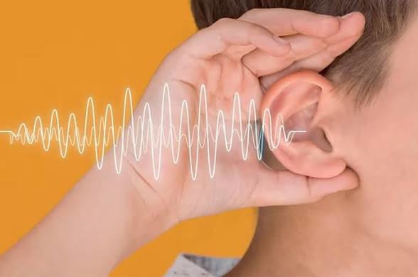 چرا گاهی صدای سوت داخل گوش می‌پیچد؟