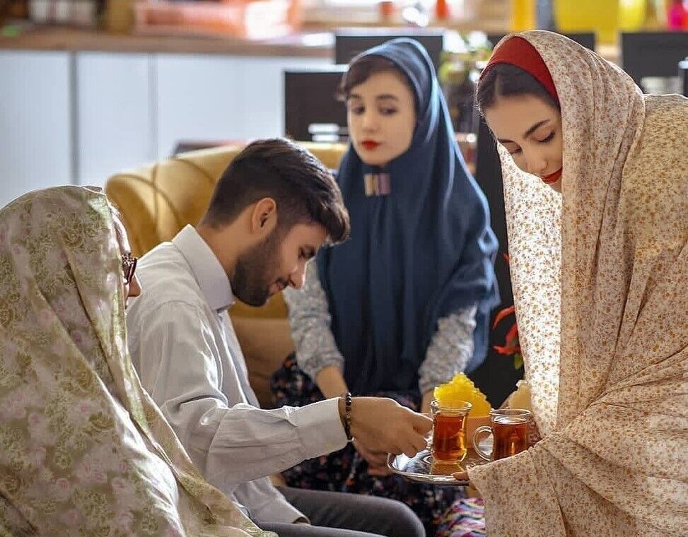 ازدواج هم باید تایید حس رو بگیره هم عقل