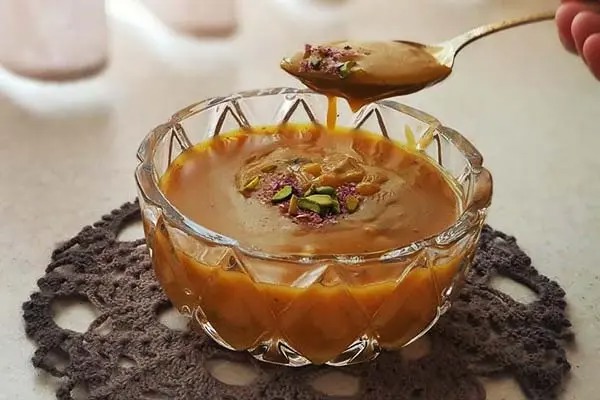 طرز تهیه کاچی به روش سنتی؛ دسر ایرانی برای تقویت بدن