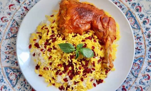 زرشک پلو با مرغ مجلسی